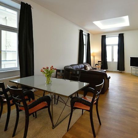 Kolonada Luxury 2 Bedroom Apartment With Balcony Mariánské Lázně Екстериор снимка