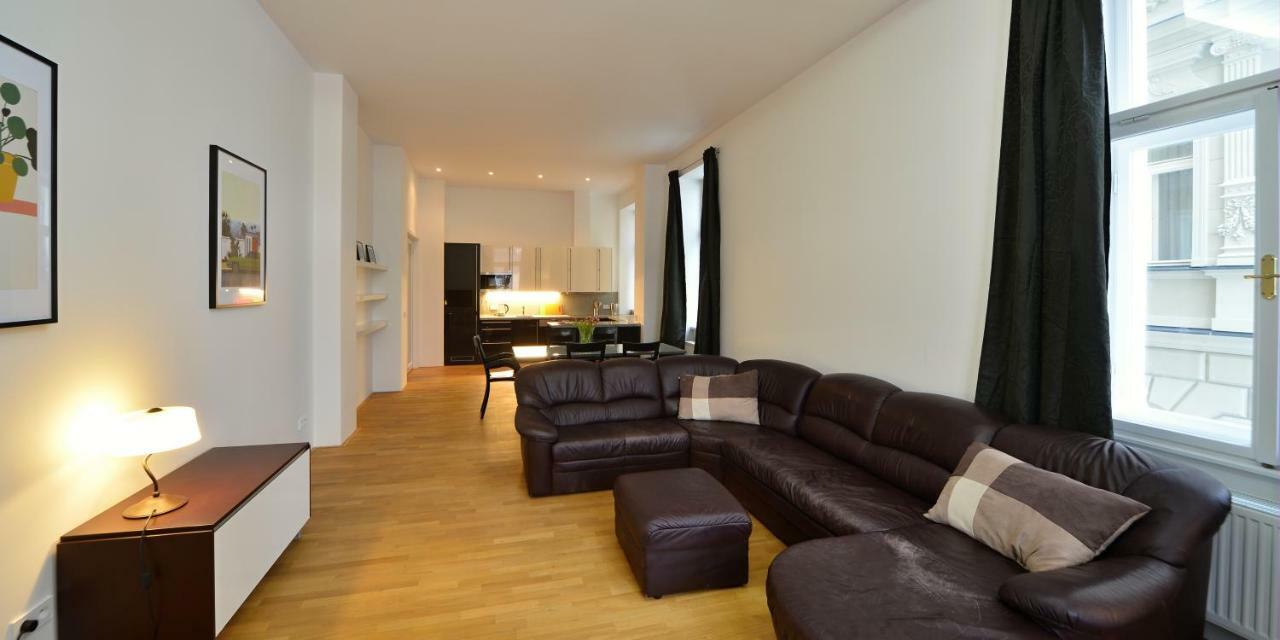Kolonada Luxury 2 Bedroom Apartment With Balcony Mariánské Lázně Екстериор снимка