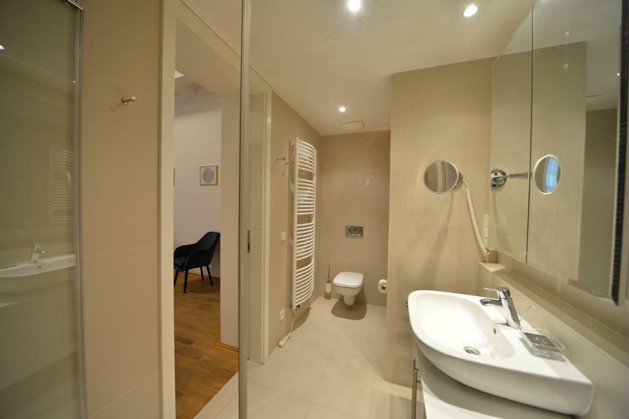 Kolonada Luxury 2 Bedroom Apartment With Balcony Mariánské Lázně Екстериор снимка